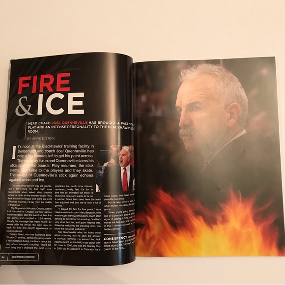 Chicago Blackhawks Official Game Program Magazine Winter Classic Behind Scenes - Picture 8 of 16